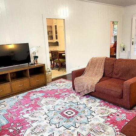 Your Hilo Homebase - Lovely 3 Bedroom In Heart Of Hilo With Ac! المظهر الخارجي الصورة