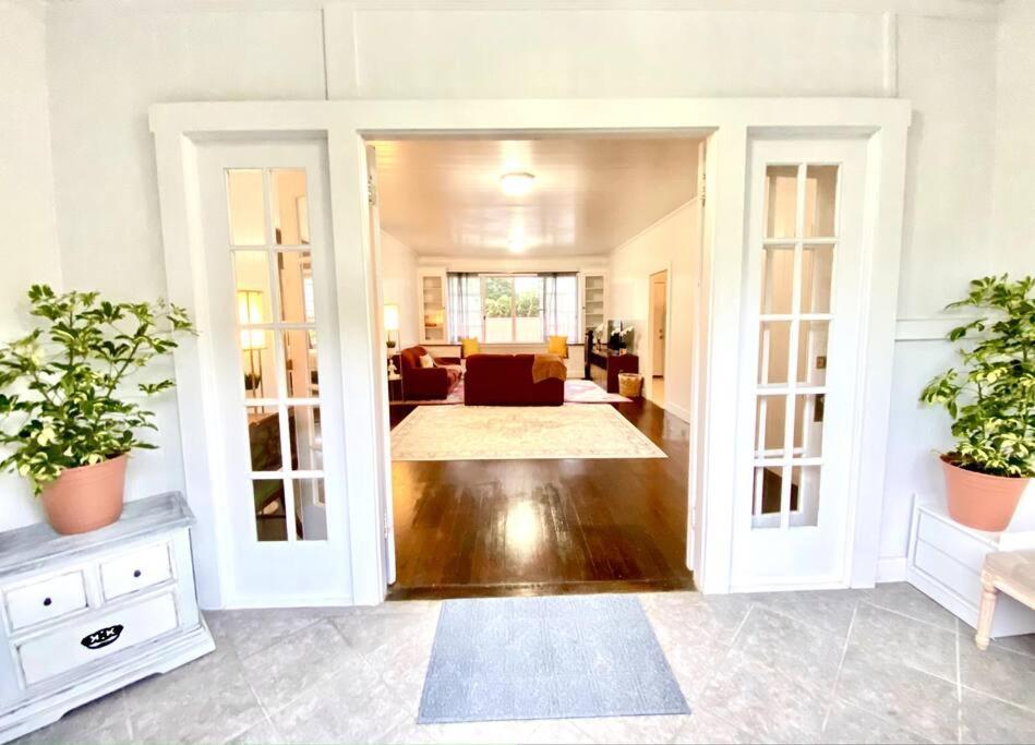 Your Hilo Homebase - Lovely 3 Bedroom In Heart Of Hilo With Ac! المظهر الخارجي الصورة